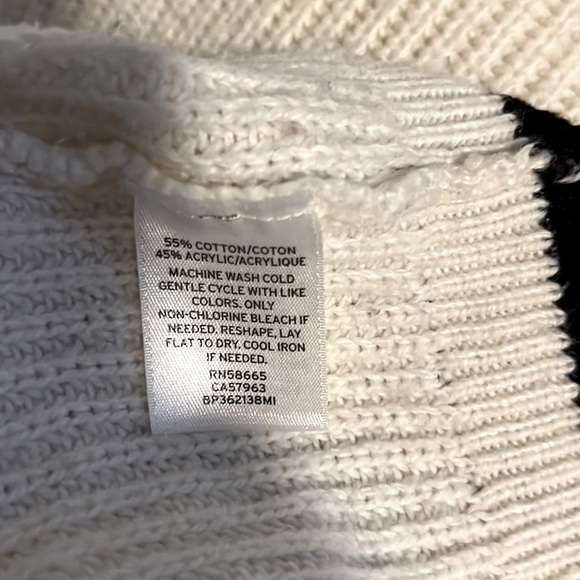 BP Nordstrom Double V White Knit Oversized Sweater Size Small - Picture 4 of 7